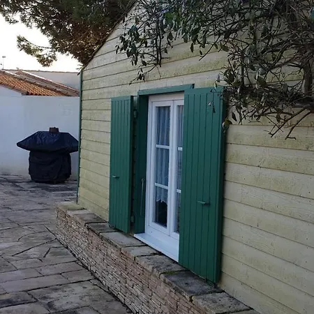 Le Clos De La Pagerie Bed & Breakfast